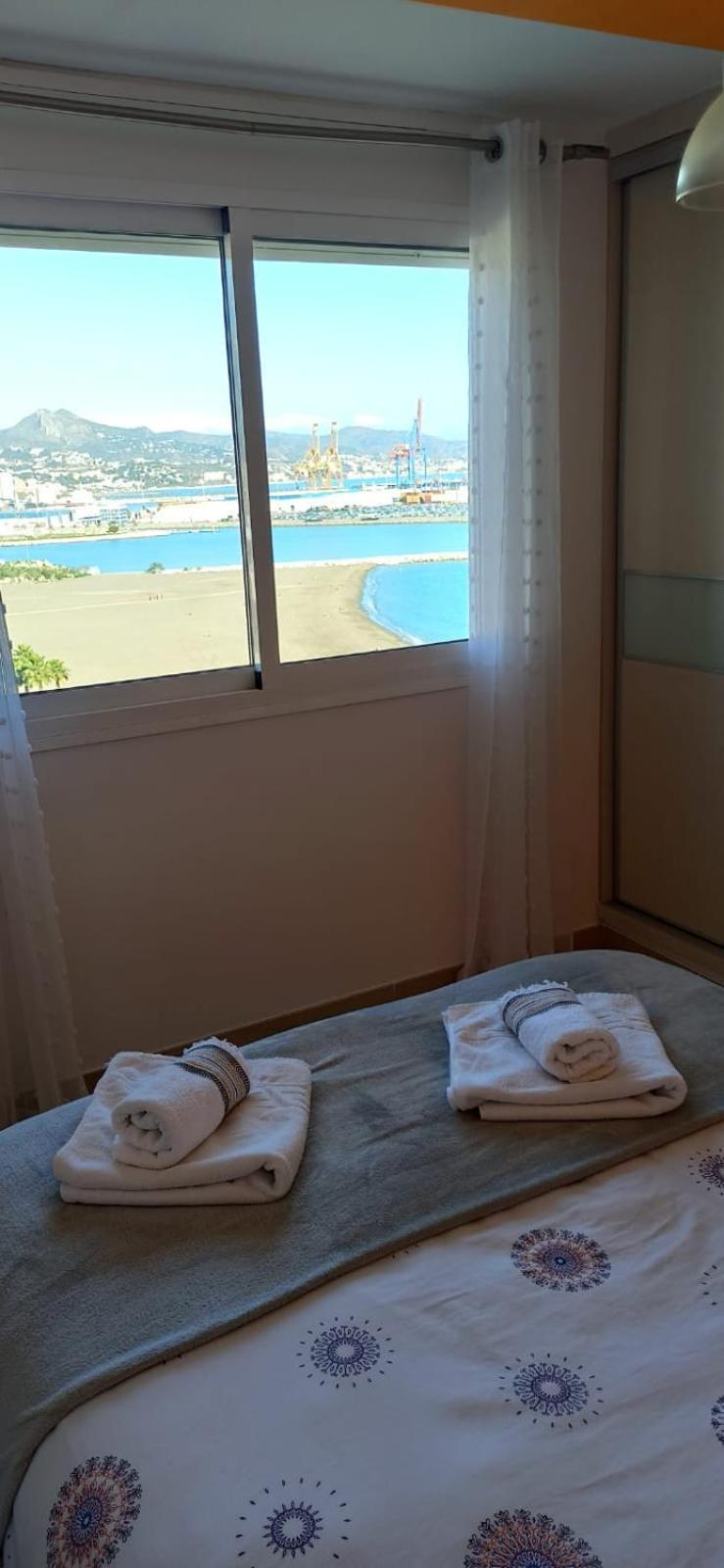 Apartamento Mirador Del Mediterraneo Malaga Bagian luar foto